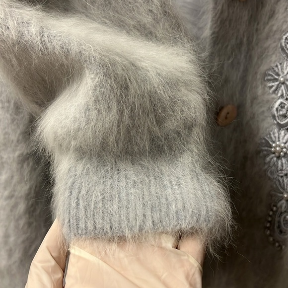 Vintage Lee Sands Angora Cardigan–Pearl Beaded Floral Embroidery–Made in Korea - Picture 15 of 16